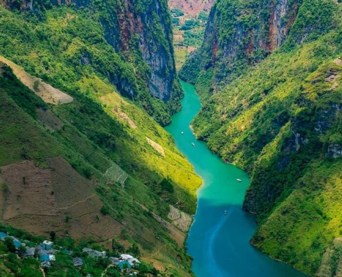 Nho Que River Travel Guide: Tips, Costs & Best Time