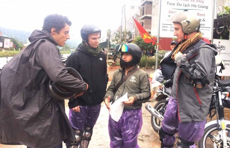 personal-items-and-electronics-for-the-ha-giang-loop