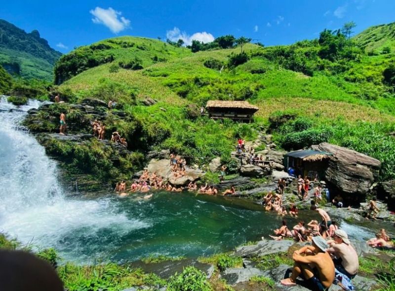 Best time Visit to Ha Giang : Golden Terraces, Buckwheat Blooms 3 Summer-in-ha-giang