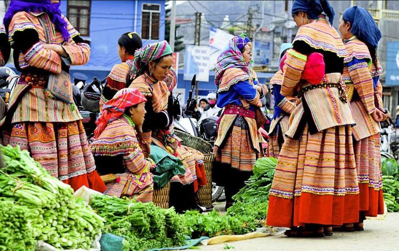 Top 10 Ethnic Minority Markets to Visit on the Ha Giang Loop 4 Yen-Minh-Market