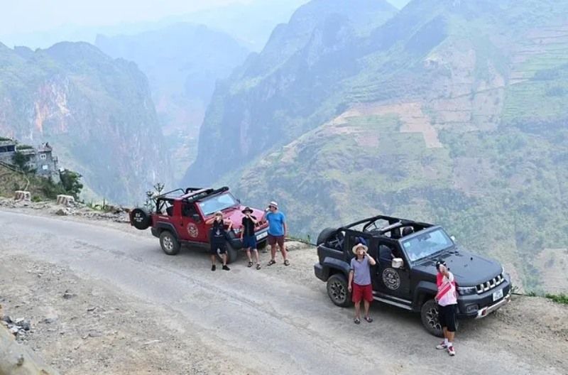 Ha Giang Nearest Airport: How to Get There 5 renting-a-self-drive-car-ha-giang